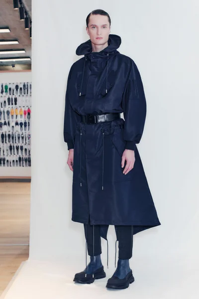 Look 8